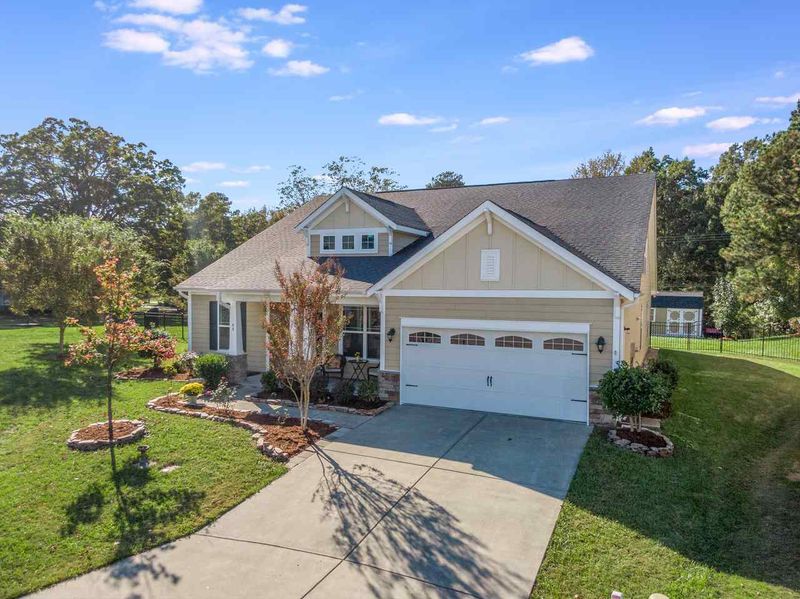 40 Oxmoor Dr, Durham, NC 27703