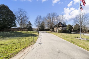 40 Park Meadow Ln, Youngsville, NC 27596