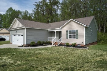 40 Patricia S Vann Ct, Dunn, NC 28334