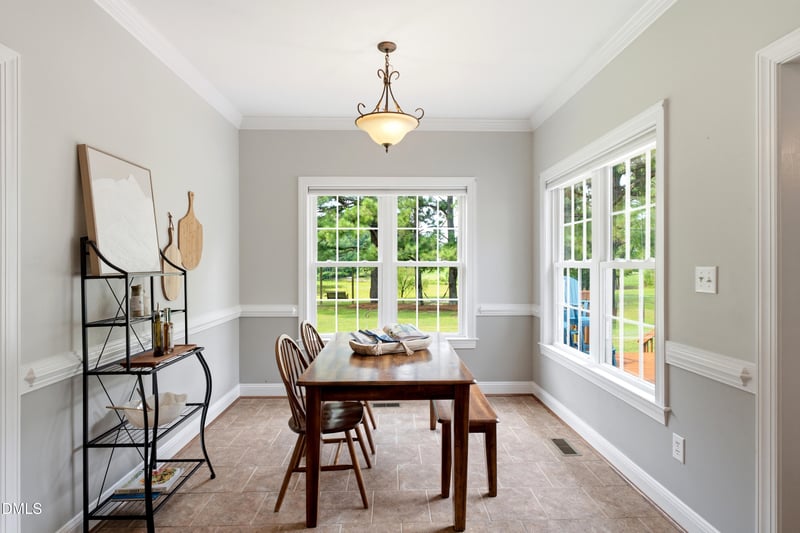 40 Perry Ln, Zebulon, NC 27597