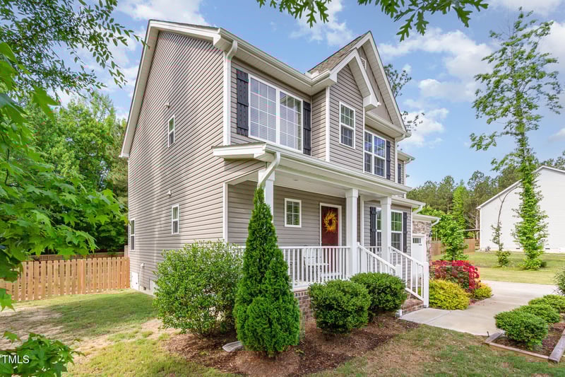 40 Poplar Bark Dr, Youngsville, NC 27596