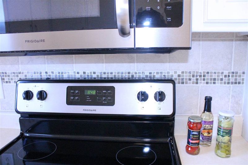 40 Powhatan Rd, Clayton, NC 27527