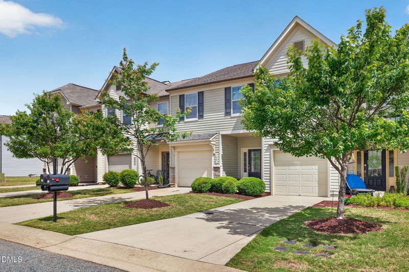 40 Reunion Ct, Garner, NC 27529