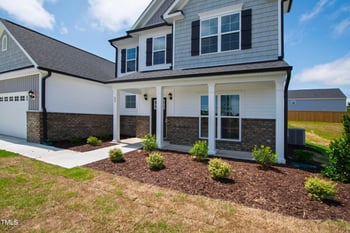 40 Rosewood Ln, Youngsville, NC 27596