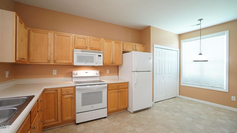 40 Signet Dr, Durham, NC 27705