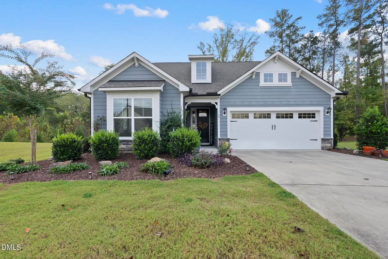 40 Stormy Bluff Ct, Youngsville, NC 27596