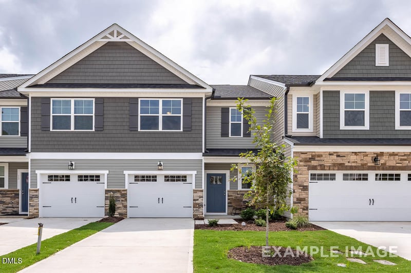 40 Village Edge Dr, Lillington, NC 27546