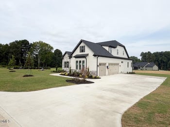 40 Wheatfield Ln, Louisburg, NC 27549