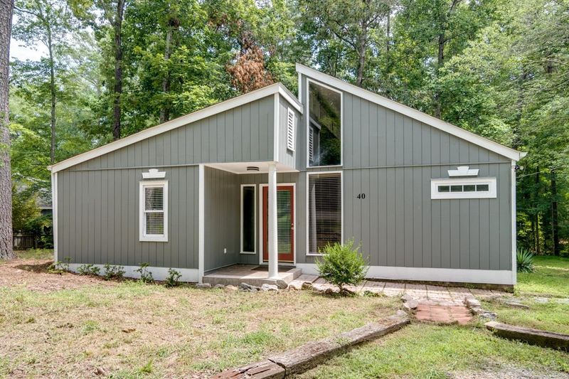40 White Oak Trl, Chapel Hill, NC 27516
