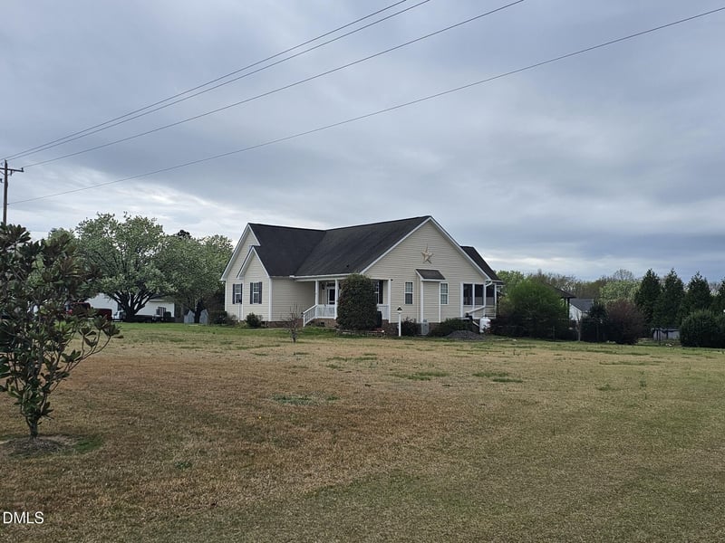 40 Wild Winds Dr, Coats, NC 27521