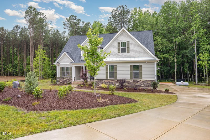 40 Yellowstone Ct, Youngsville, NC 27596