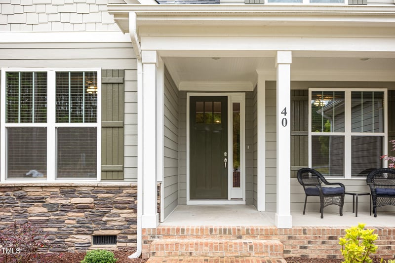 40 Yellowstone Ct, Youngsville, NC 27596