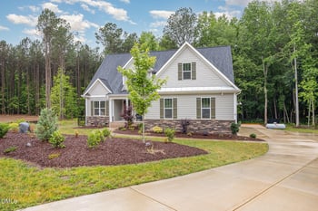 40 Yellowstone Ct, Youngsville, NC 27596