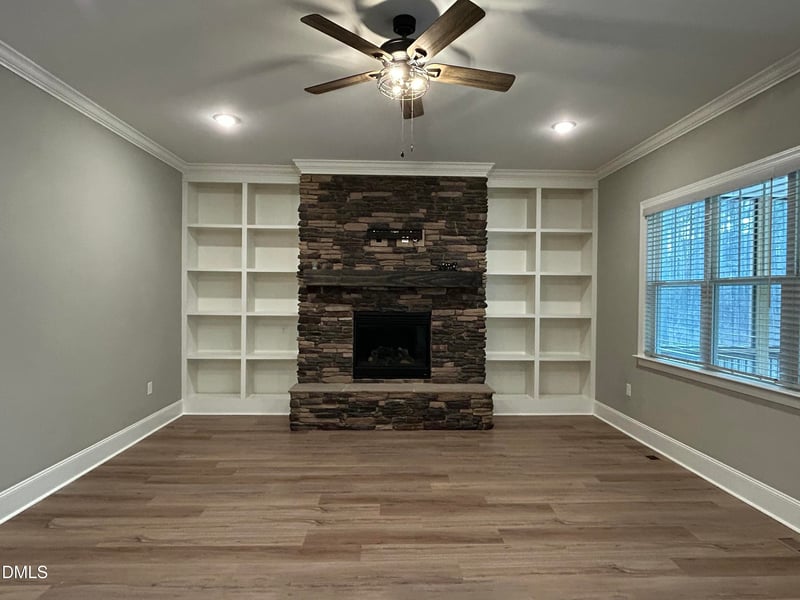 40 Yellowstone Ct, Youngsville, NC 27596