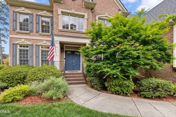 400 Allenhurst Pl, Cary, NC 27518