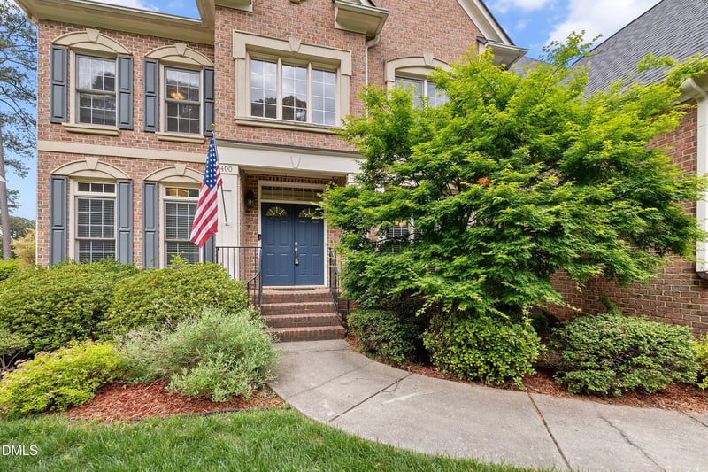 400 Allenhurst Pl, Cary, NC 27518