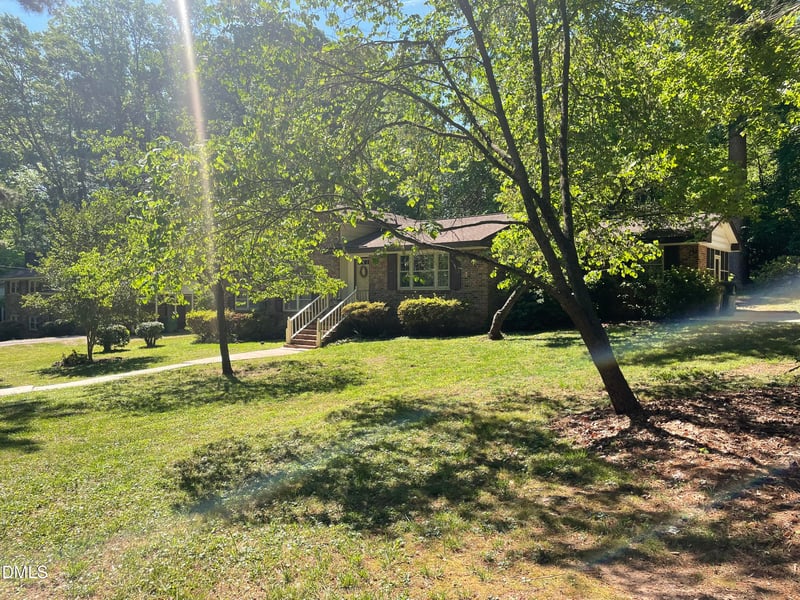 400 Briarcliff Ln, Cary, NC 27511