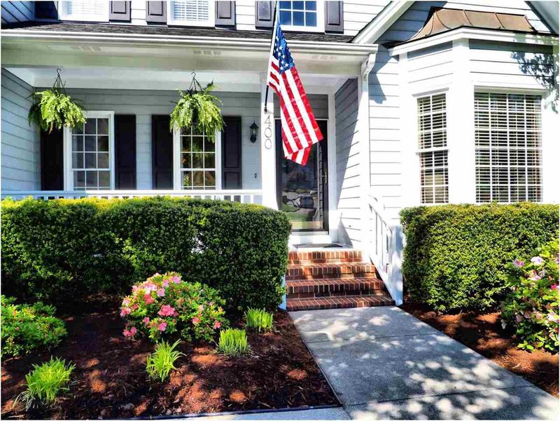 400 Brook Creek Dr, Cary, NC 27519
