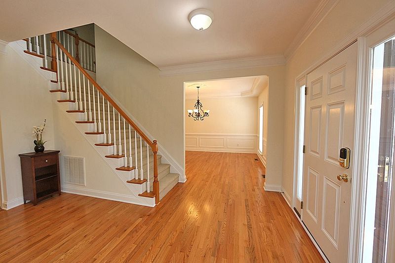 400 Casey Brook Ct, Cary, NC 27519
