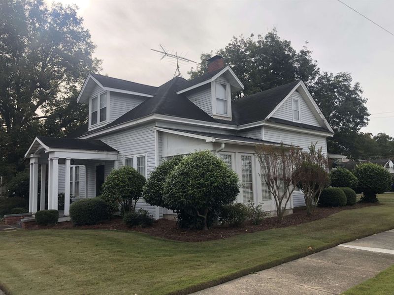 400 E Church St, Benson, NC 27504