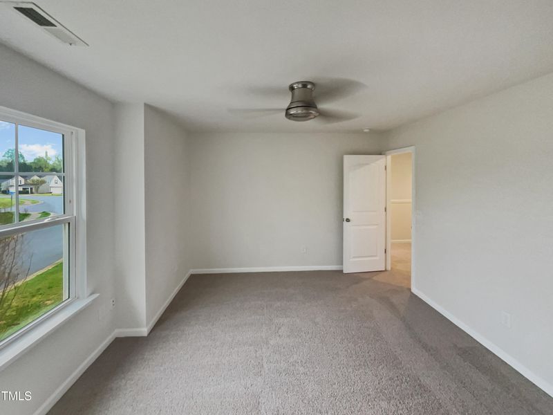 400 Collington Dr, Mebane, NC 27302