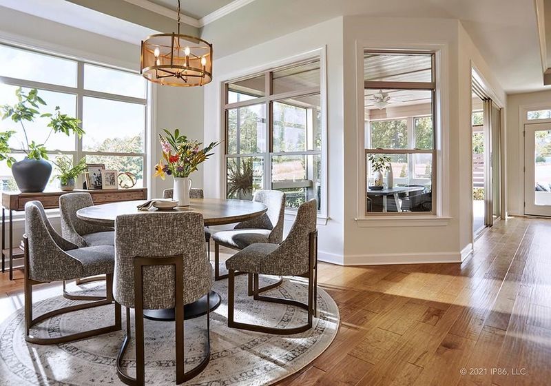 400 Crayton Oak Dr, Cary, NC 27519