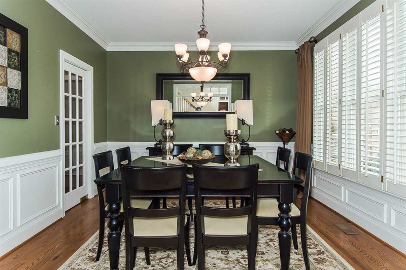 400 Crickentree Dr, Cary, NC 27518