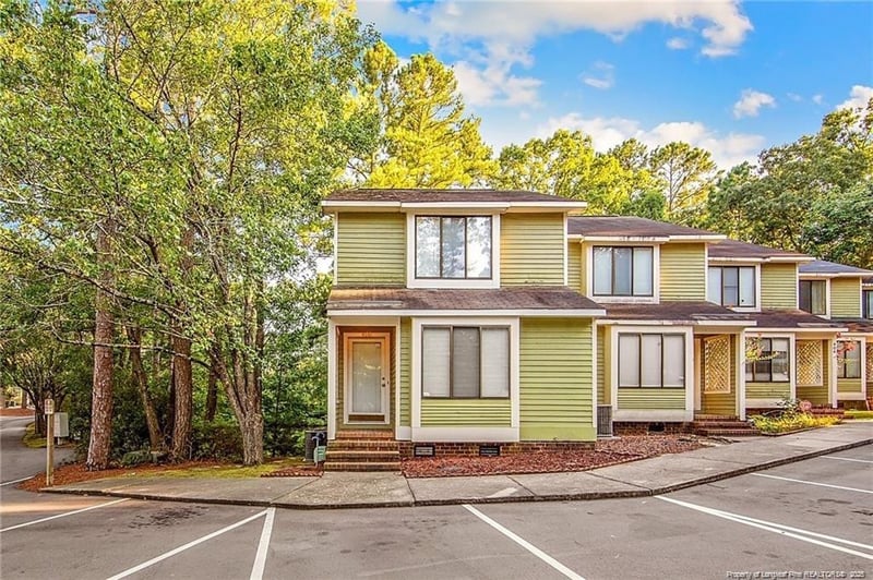 400 Cypress Trace Dr, Fayetteville, NC 28314