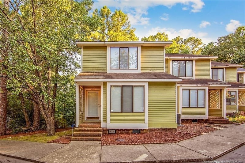 400 Cypress Trace Dr, Fayetteville, NC 28314