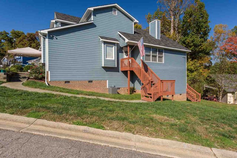 400 Dickens Dr, Raleigh, NC 27610