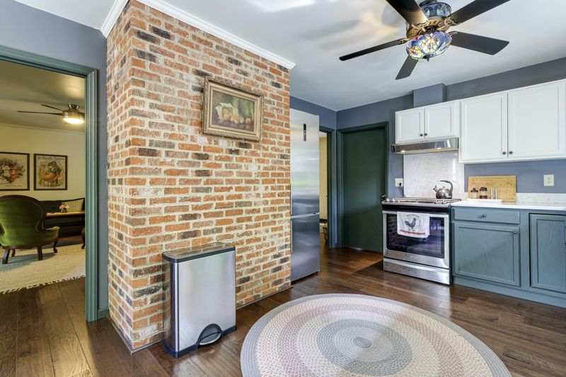 400 Gladstone Trl, Pittsboro, NC 27312