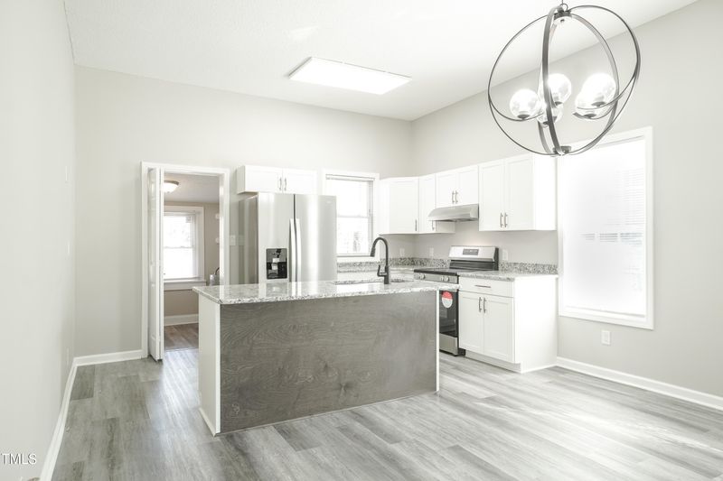 400 W H St, Erwin, NC 28339