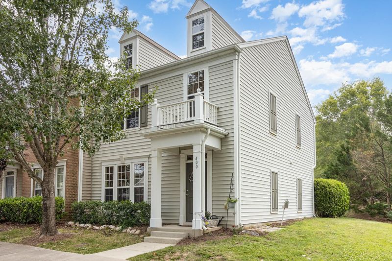 400 Hickory Meadow Cir, Morrisville, NC 27560