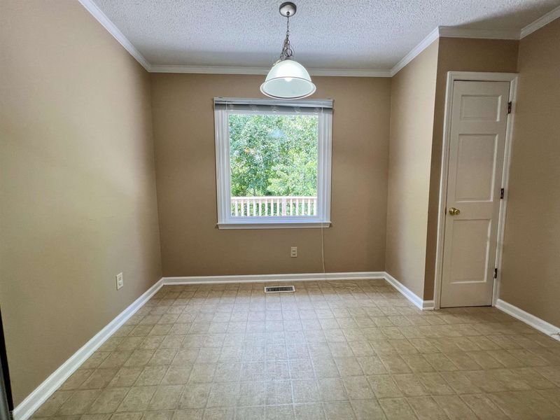 400 Hillside Dr, Smithfield, NC 27577