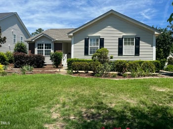 400 Holly Thorn Tc, Holly Springs, NC 27540
