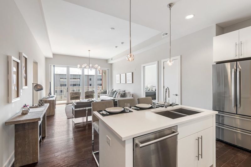 400 Hunt St #706, Durham, NC 27701