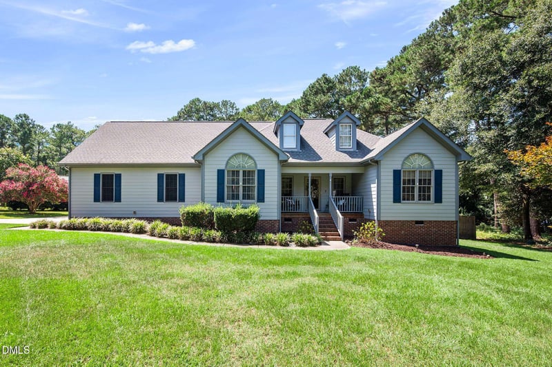 400 La Vista Ct, Benson, NC 27504
