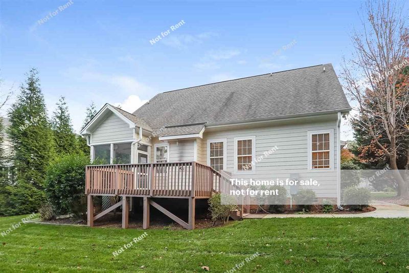400 Landbridge Ln, Holly Springs, NC 27540