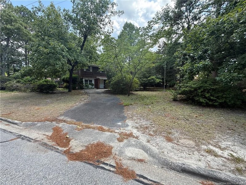 400 Law Rd, Fayetteville, NC 28311