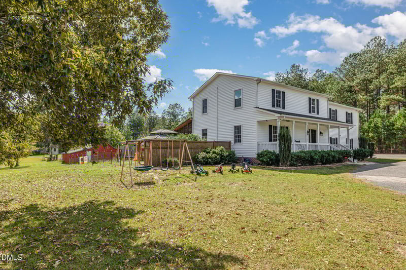 400 Lazy J Dr, Smithfield, NC 27577