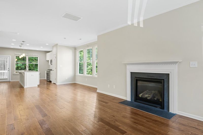 400 Lena Cir, Chapel Hill, NC 27516