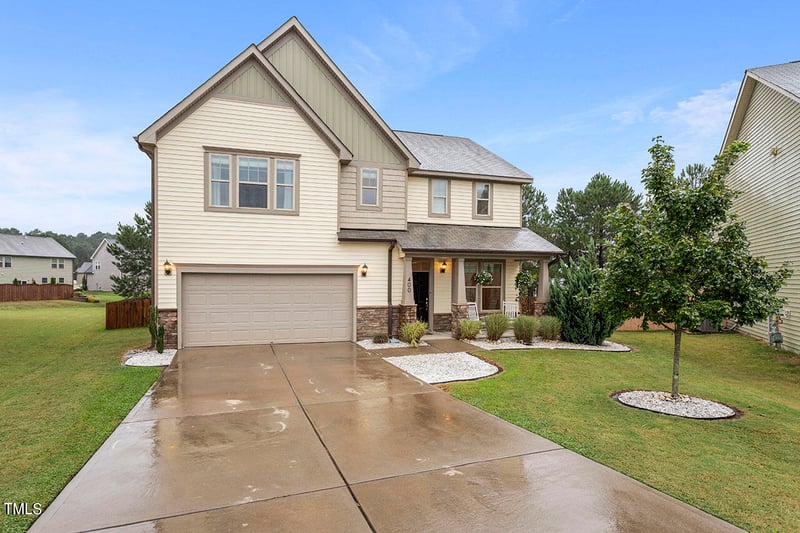 400 Lily Pad Ct, Zebulon, NC 27597