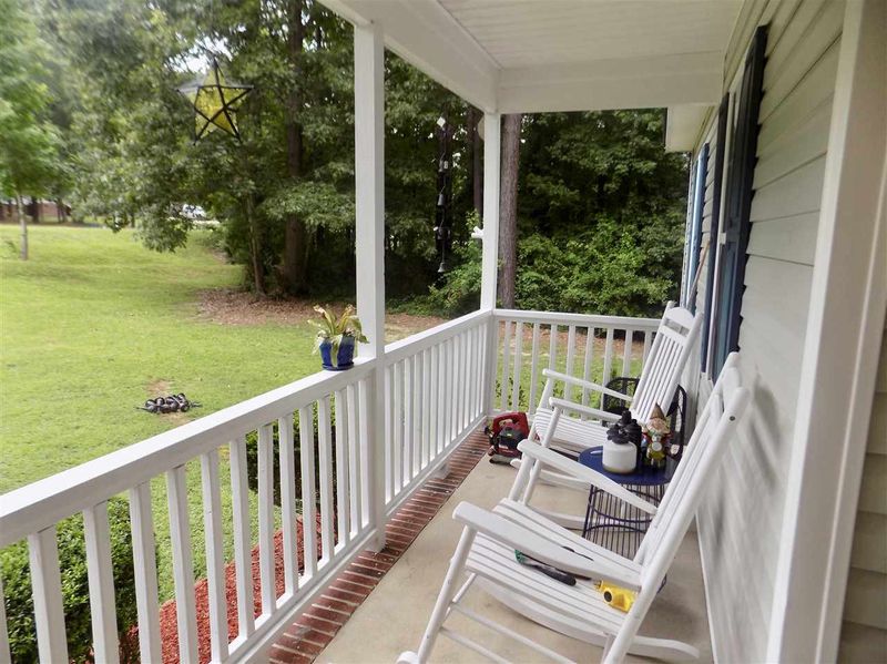 400 Lockwood Dr, Clayton, NC 27527