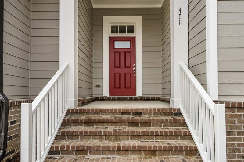 400 Lucky Ribbon Ln, Holly Springs, NC 27540