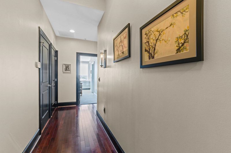 400 W North St #1006, Raleigh, NC 27603