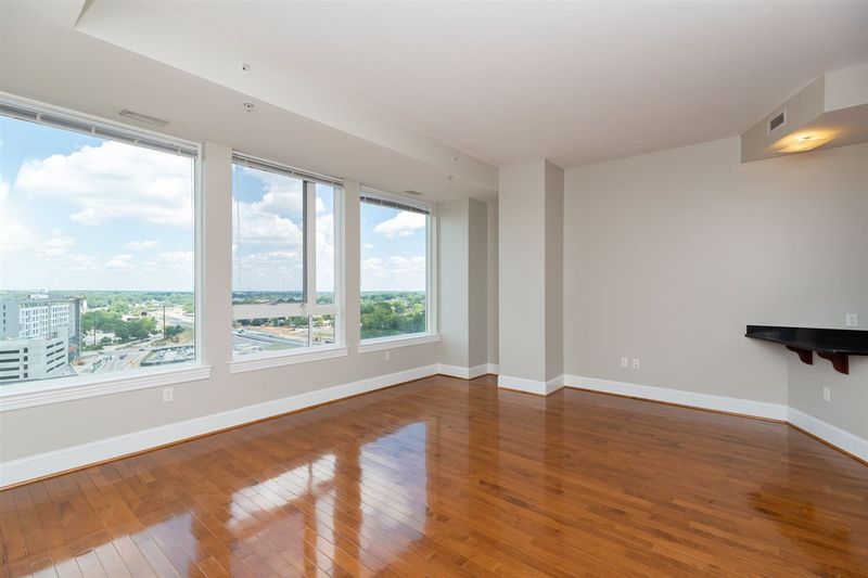 400 W North St #1122, Raleigh, NC 27603