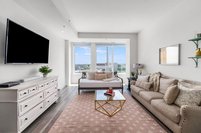 400 W North St #1528, Raleigh, NC 27603