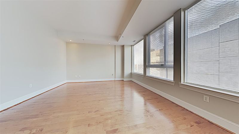 400 W North St #622, Raleigh, NC 27603
