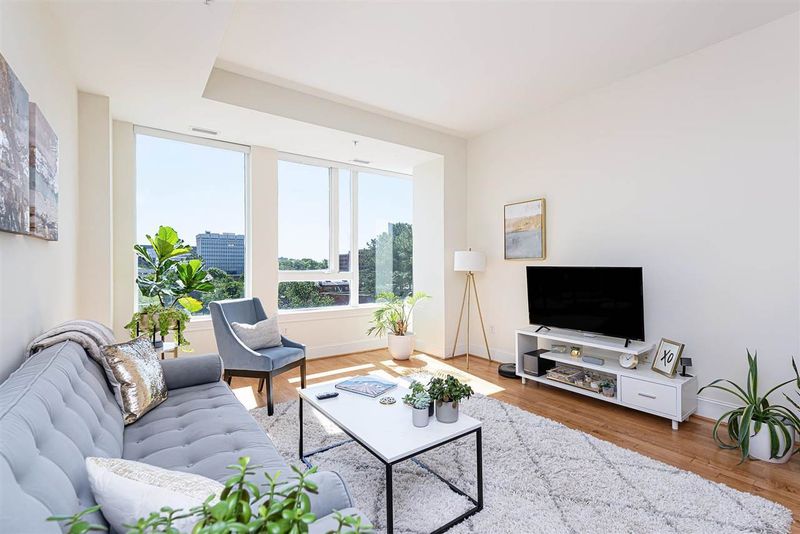 400 W North St #628, Raleigh, NC 27603