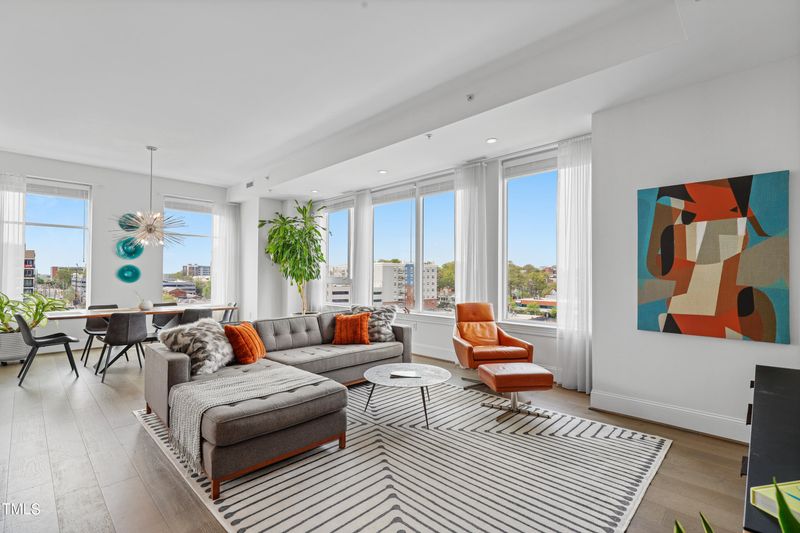 400 W North St #806, Raleigh, NC 27603